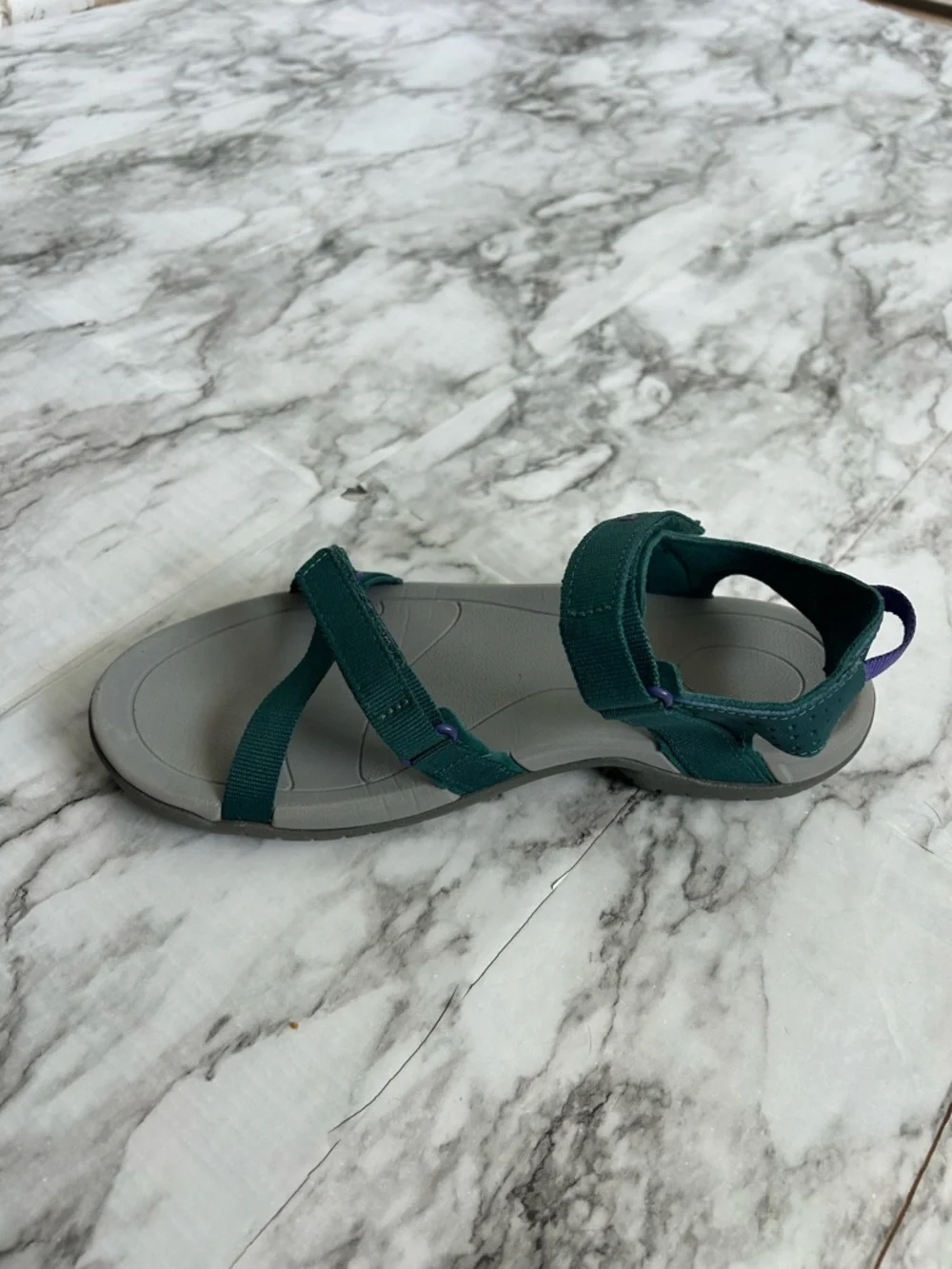 Teva | women’s size 7 “Verra” sandals hiking outdoor adventure teal and purple - Picture 7 of 8